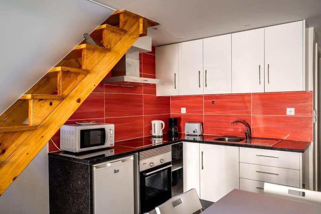 Charming Studio With Ac And Loft On Ground Floor Lissabon Buitenkant foto